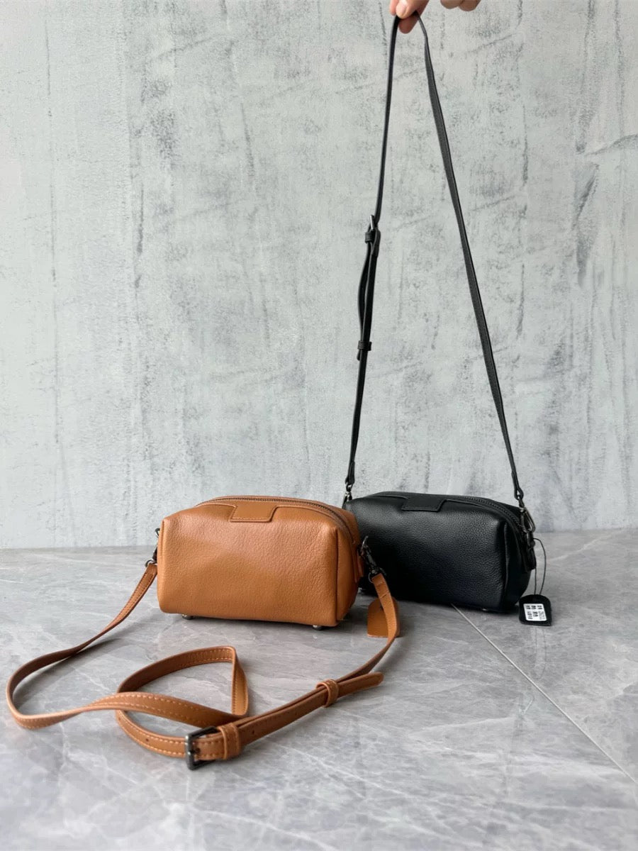 M234Woman camera bag