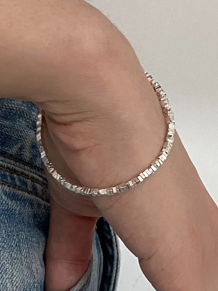 M111Woman bracelet