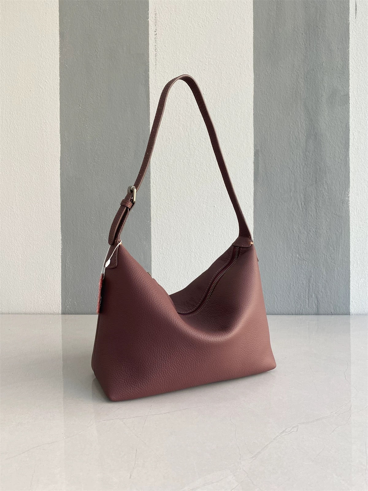 M196 New handbag