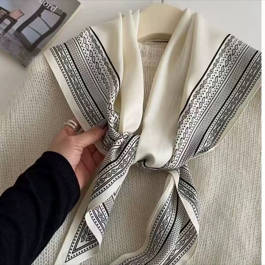 M167Classic scarf