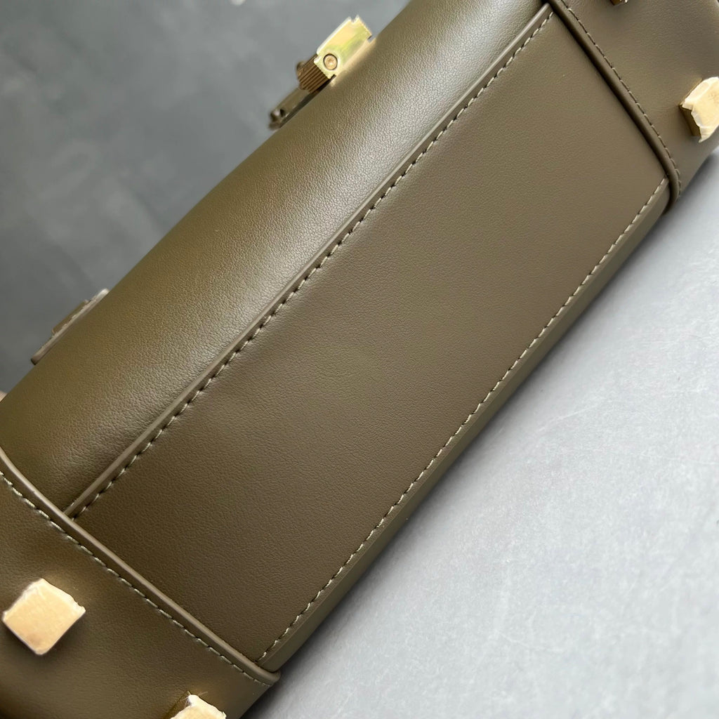 C021fashion handbag