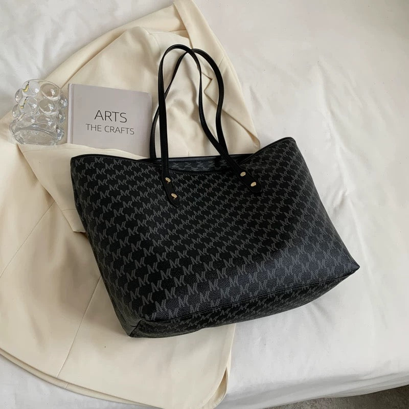 M100Woman tote bag