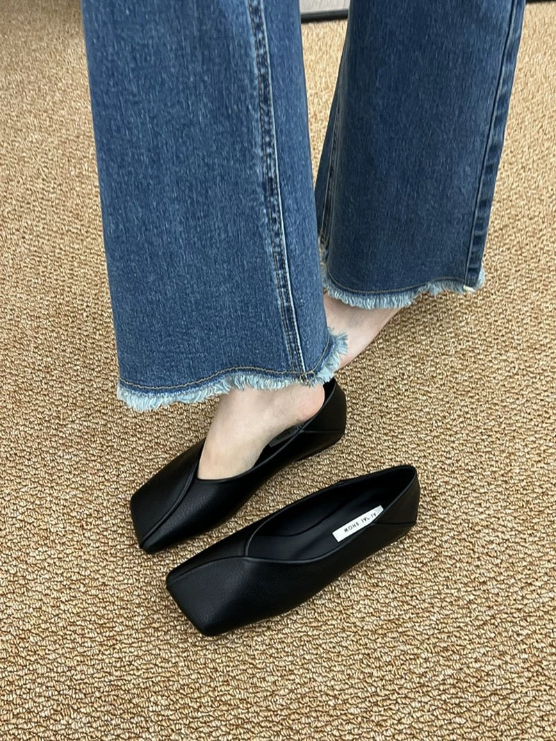 M183 Women's shoes