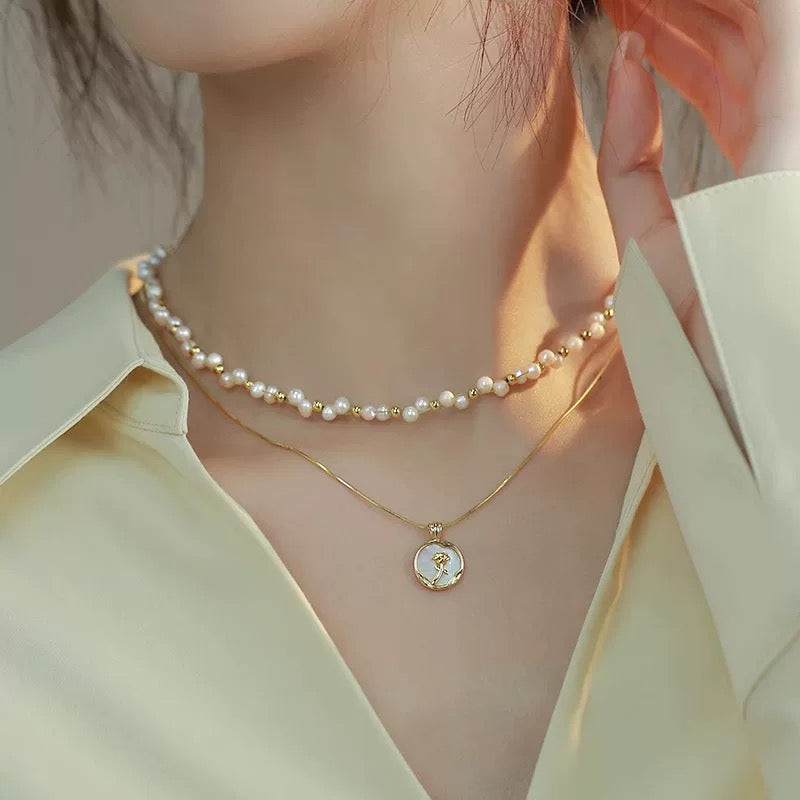 M109Woman necklace