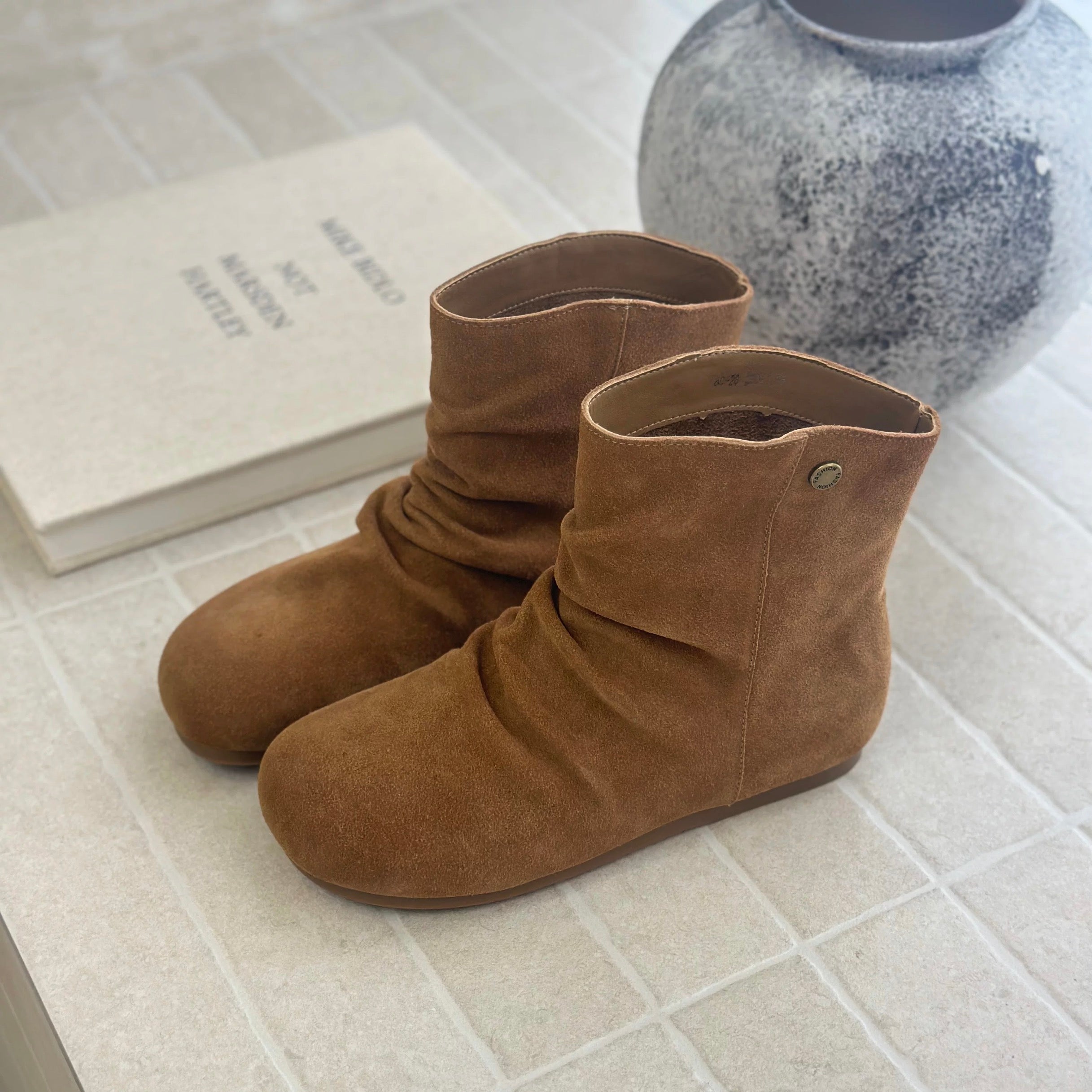 2667Classic booties