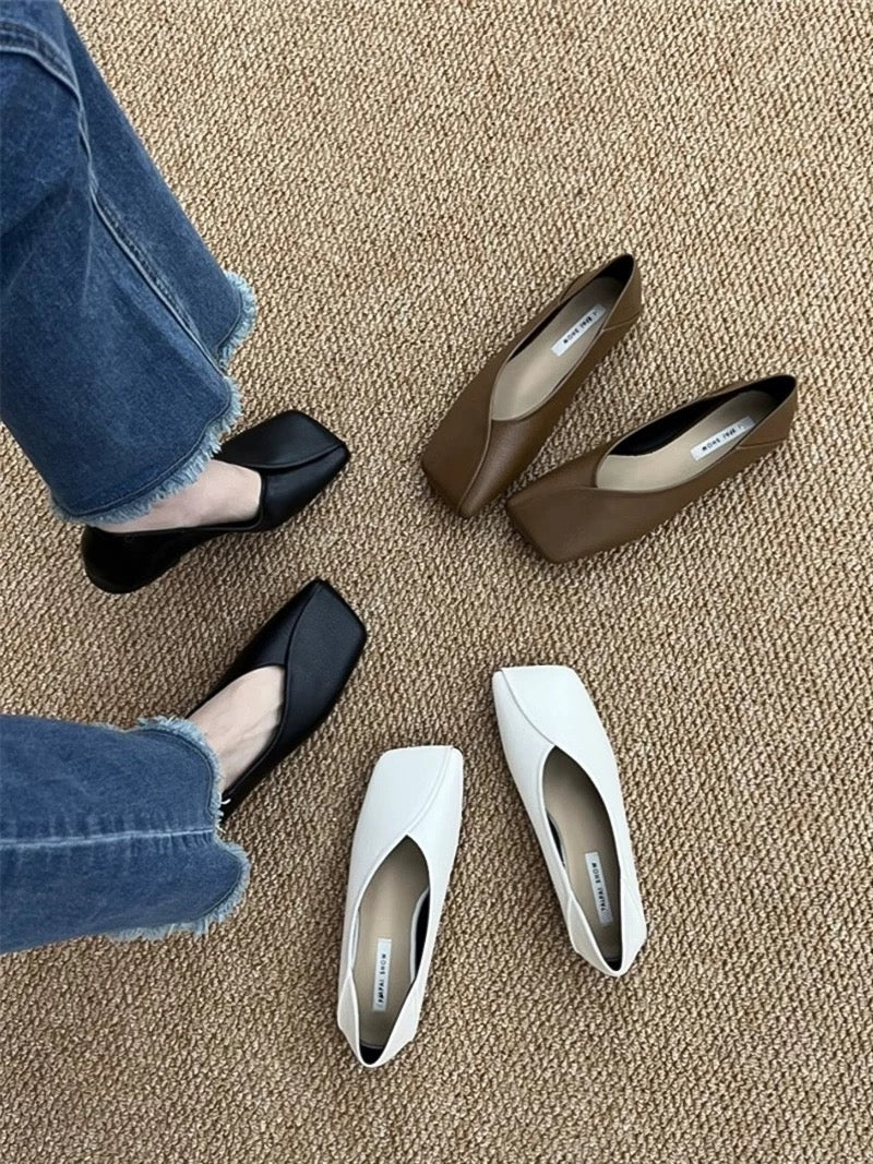 M183 Women's shoes