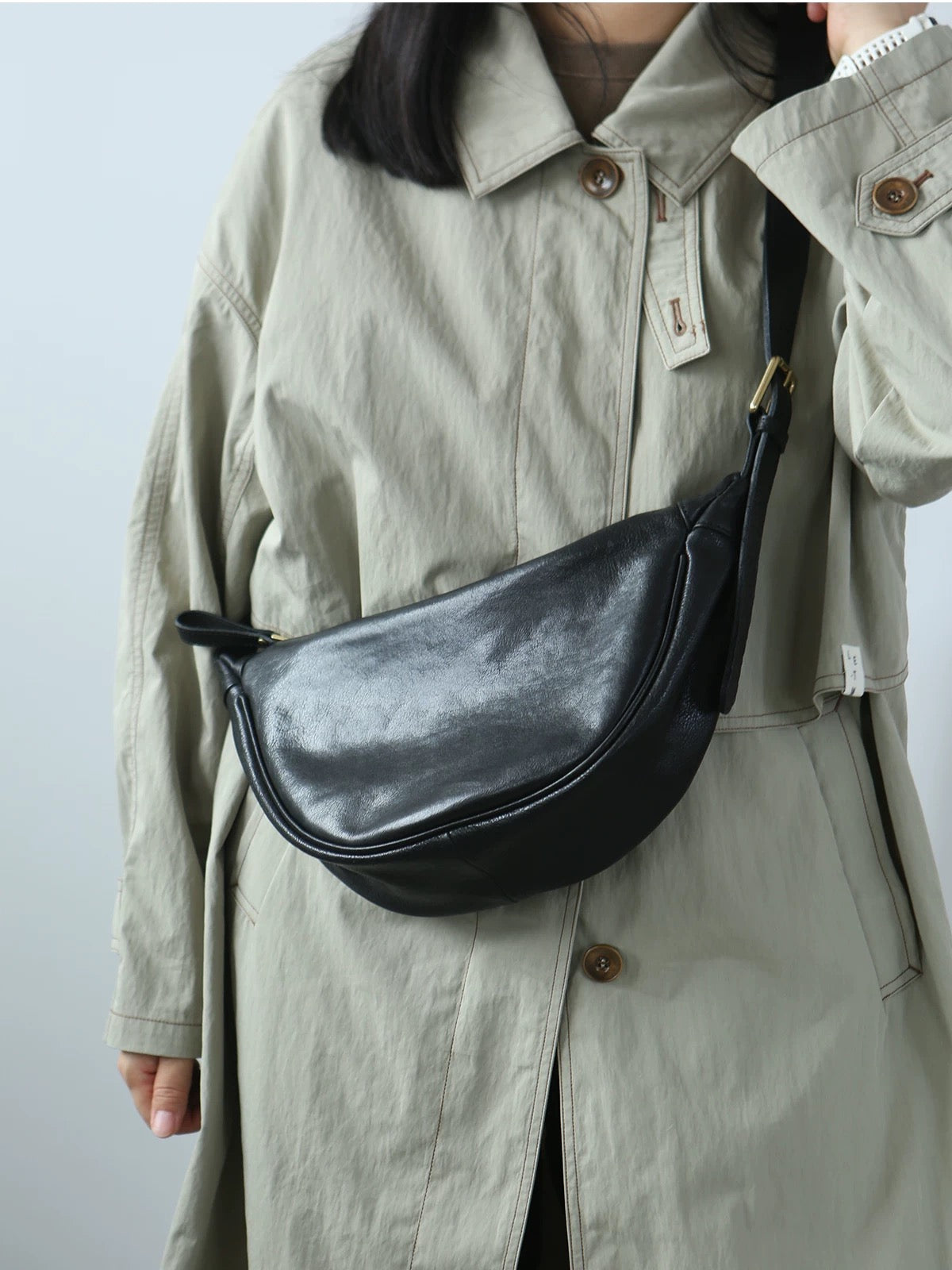 M246 fashion messenger bag