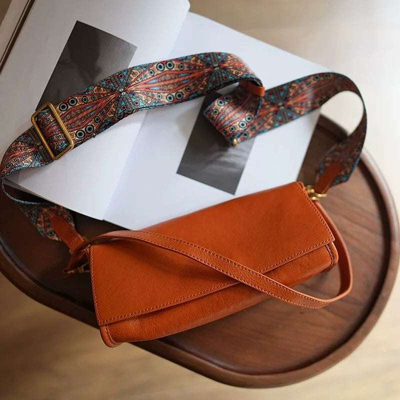 M215Women's messenger bag