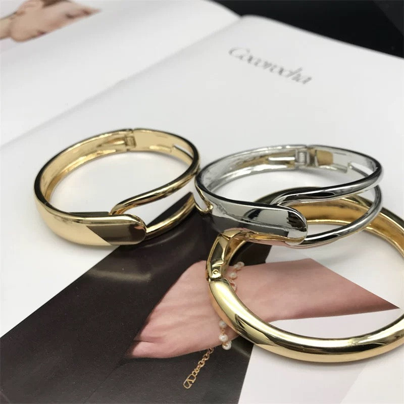 M079Fashion finger