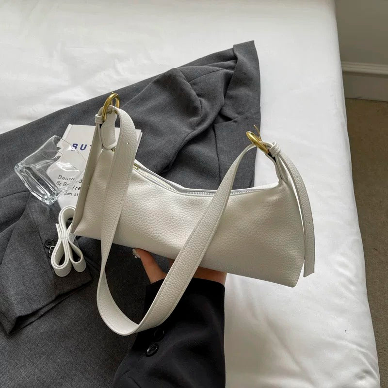 M099Woman handbag