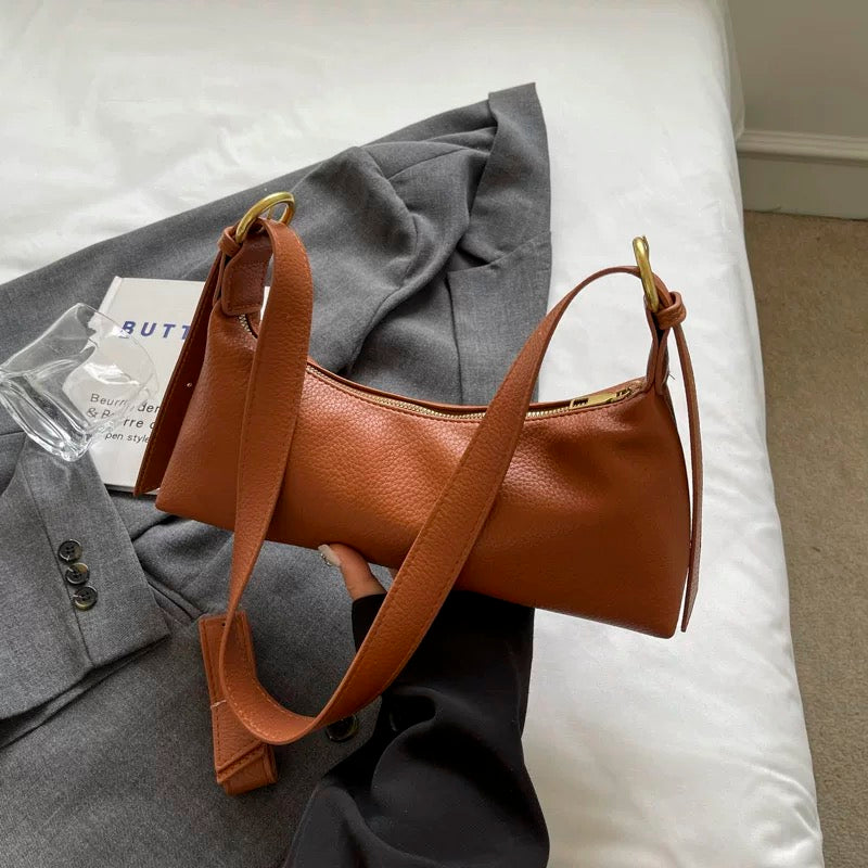 M099Woman handbag