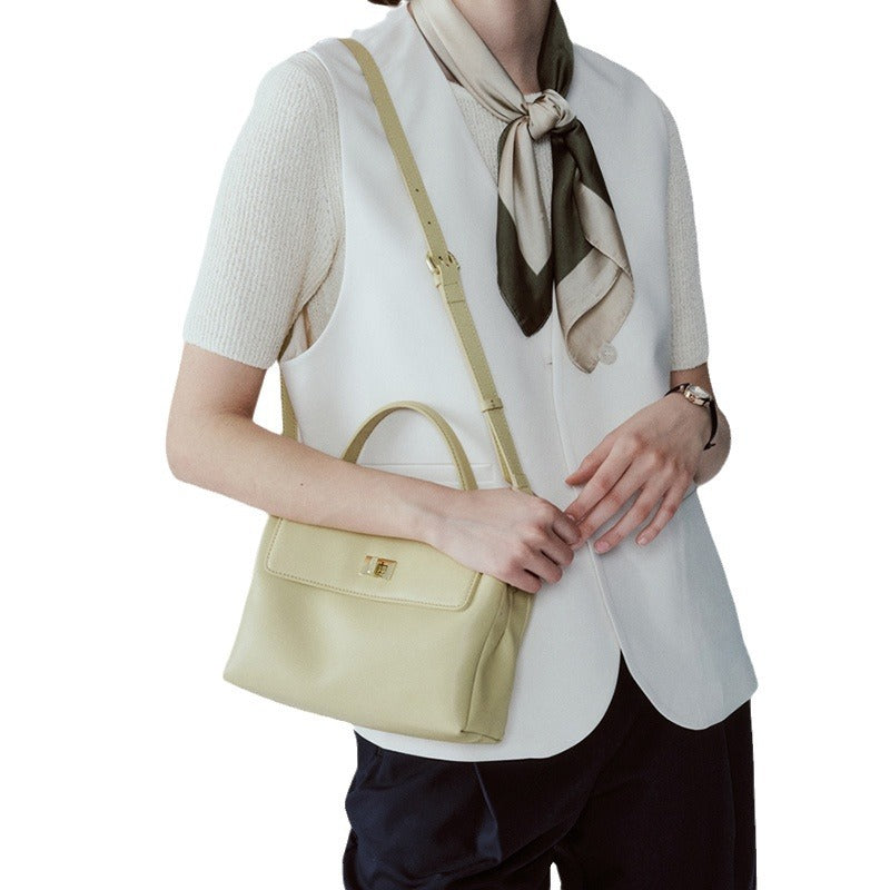 M294Fashion messenger bag